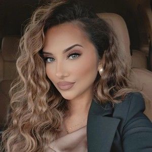 Meet your Posher, Zara